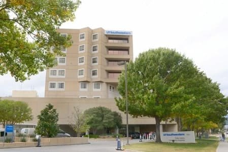 Zale Lipshy University Hospital